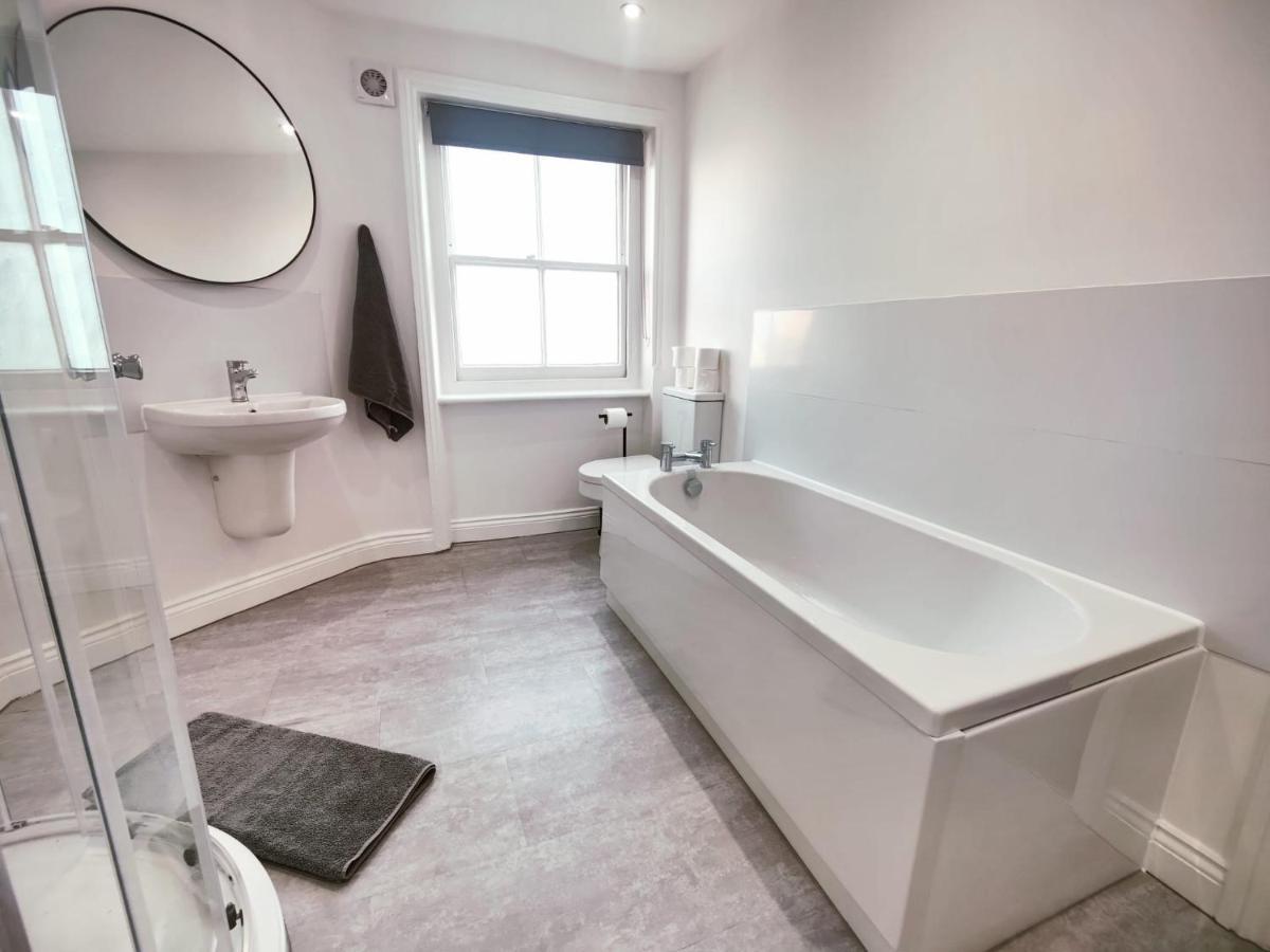 3 Bed Flat Close To Liverpool St & Brick Lane London Eksteriør billede